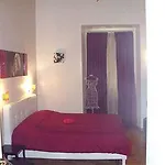 Nocleg ze śniadaniem Kiss Me Luxury 4*