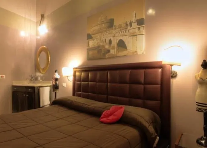 Kiss Me Luxury Bed & Breakfast 4*
